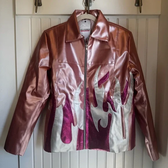 Have It all Taylor Tomlinson Pink Leather Flames Jacket By The California Outfit - Picture 4 of 10